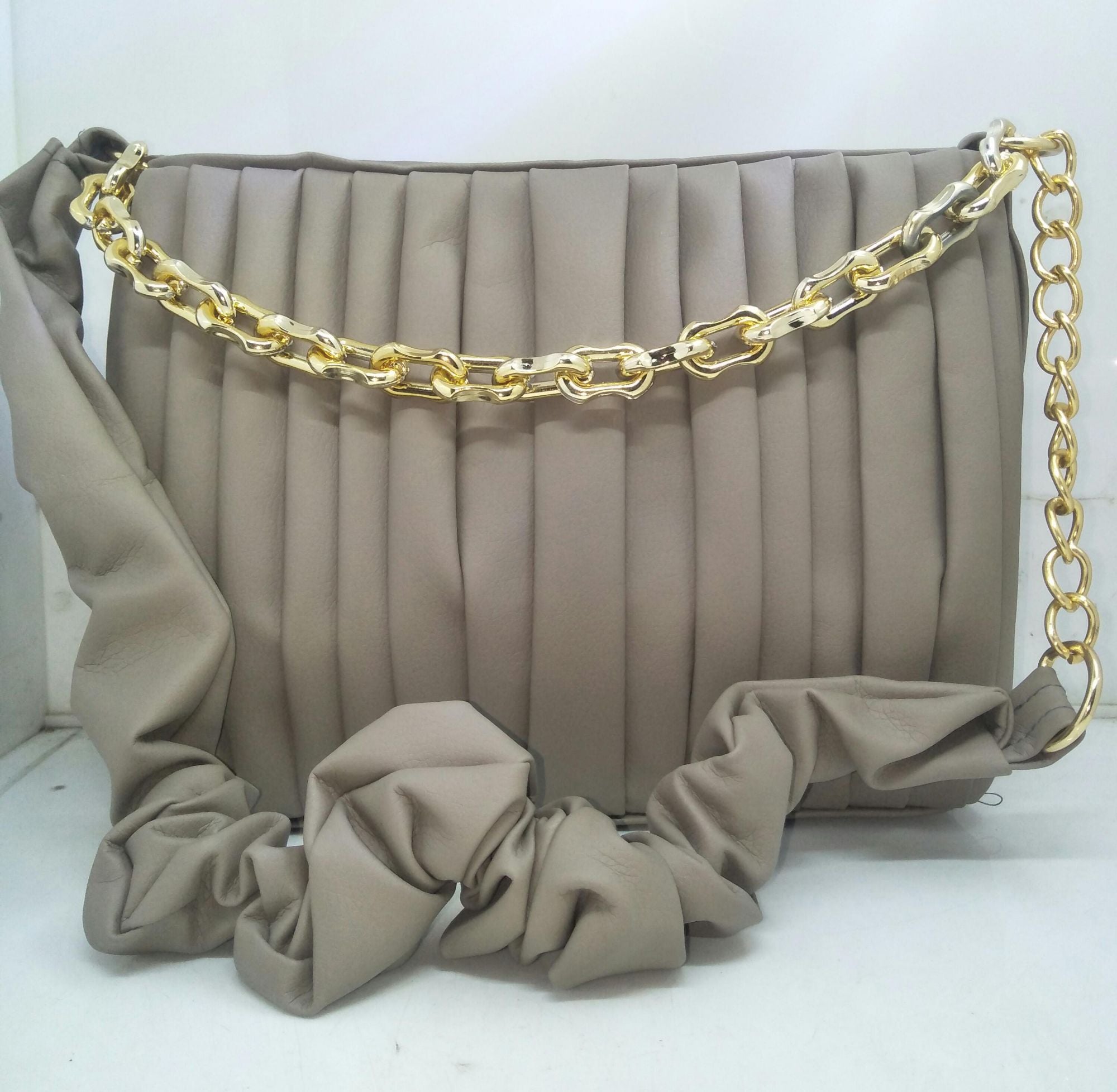 Stylish Girls Letter Patch & Chain Decor Bucket Bag for Girls/Womens